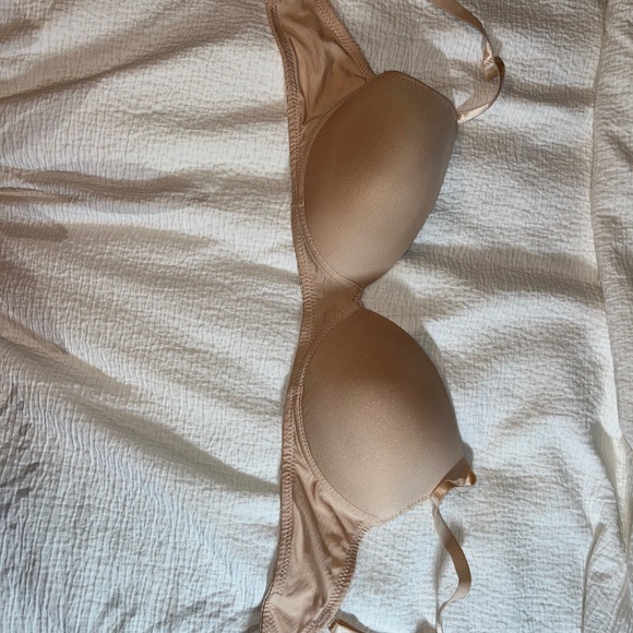 34C bra - Picture 1 of 2